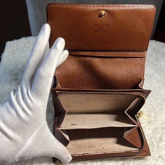 Louis Vuitton Porte Monnaie Tresor Wallet Monogram Canvas - Picture 9 of 16